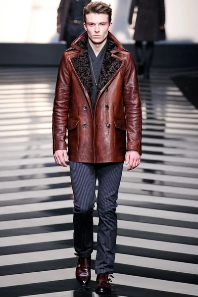 Look 22